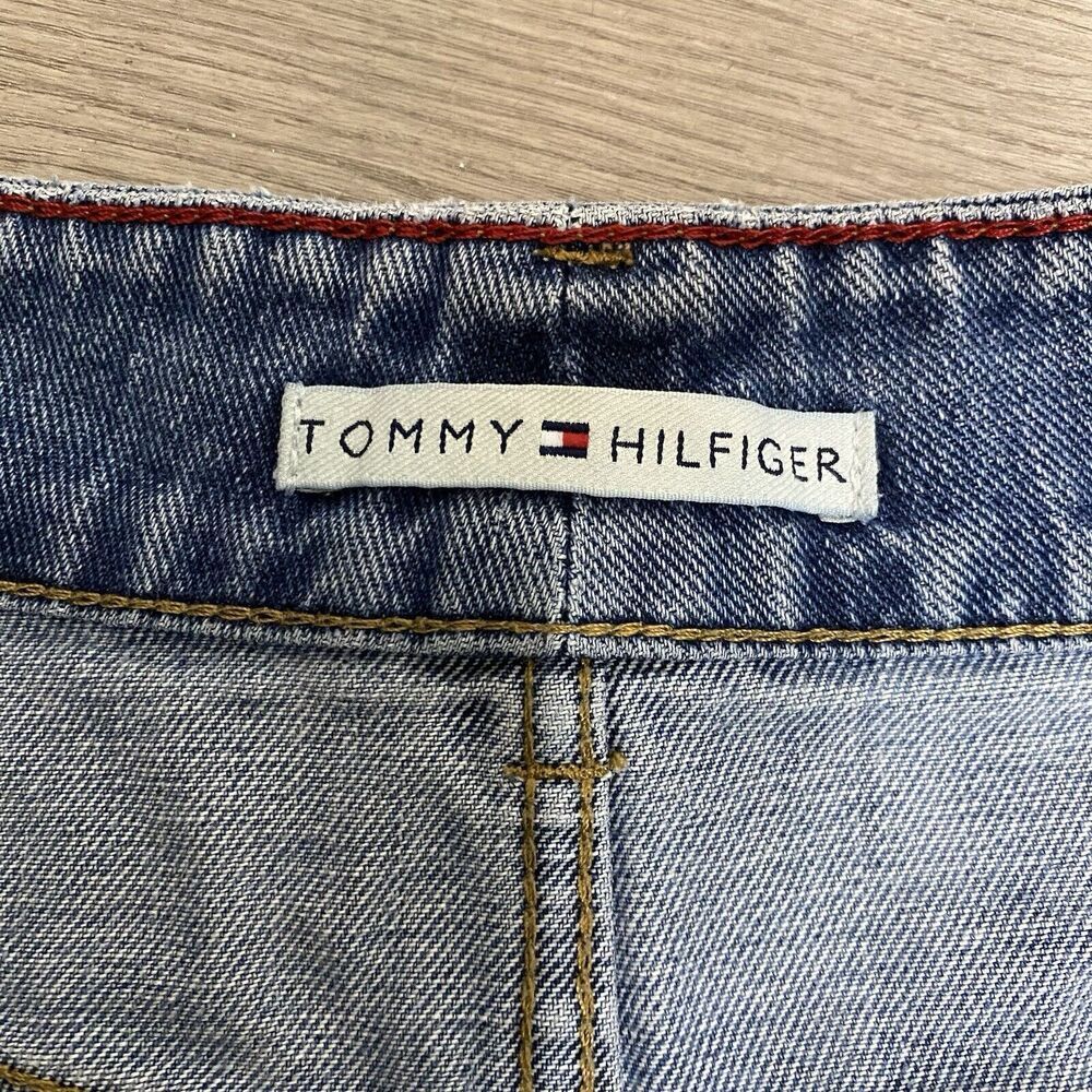 Vintage Tommy Hilfiger Denim Jean Shorts Size 3 100% Cotton Women’s 33” Waist - Picture 5 of 7